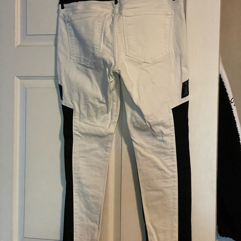 Stella Low Rise - Picture 2 of 2